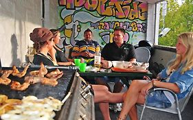 Adelaide Travellers Inn Backpackers Hostel